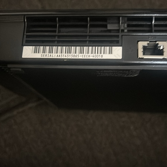 PlayStation 3! Slim - Picture 4 of 6